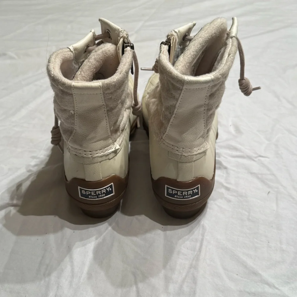Sperry Duck Boots Winter‎ White Cream 5.5